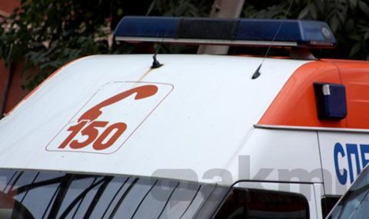 Рецидивисти пребиха жестоко полицай (видео)