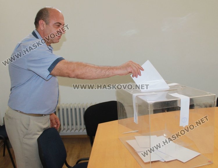 Бивш кмет става почетен гражданин на Димитровград, треньор по борба - не