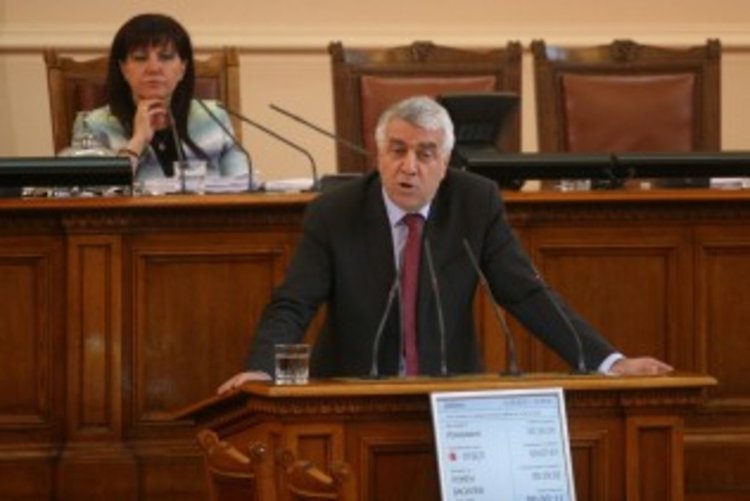 Държавата тегли нов заем от 200 млн. евро, БСП възропта