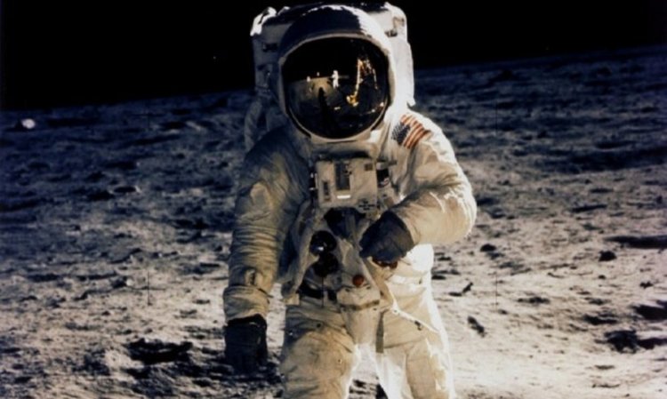 Япония планира да изпрати човек на Луната  