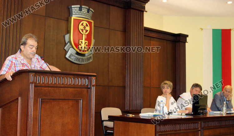 Д-р Филев поема онкоболницата, била потънала с 2 млн.