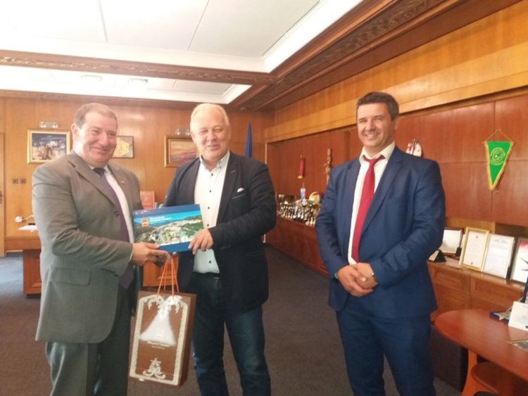 Трафикът през „Маказа” скочил с 25% за една година