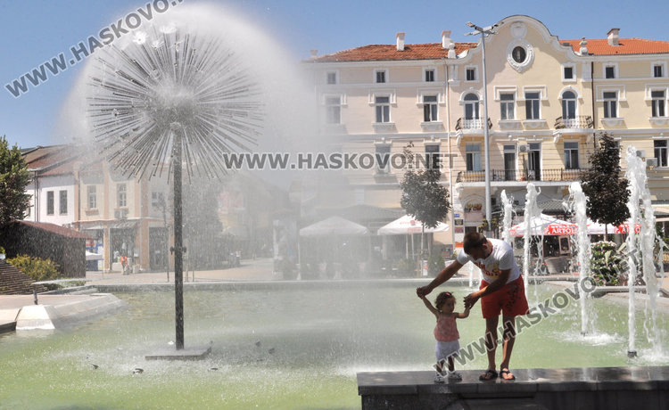 Падат рекорди по жега, днес отново пик, утре пак