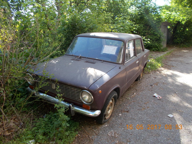 Близо 9 500 коли дерегистрирани служебно