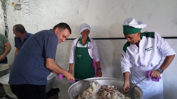 Никола Чанев уважи традиционния мевлид за здраве в кърджалийското село Велишане