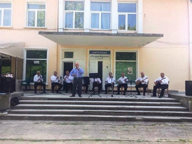 Ардинският оркестър за турски фолклор изнесе концерт в Бенковски