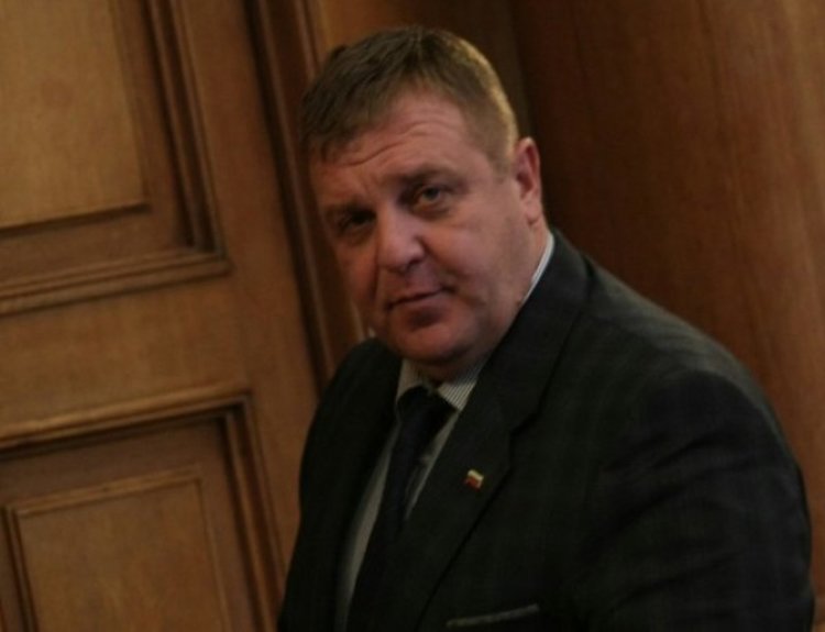 Каракачанов: В тази държава има и задължения, а не само права