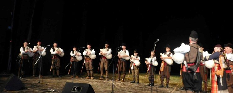 991 лева събраха благотворителните инициативи в помощ на Атанаска в Смолян /ГАЛЕРИЯ/