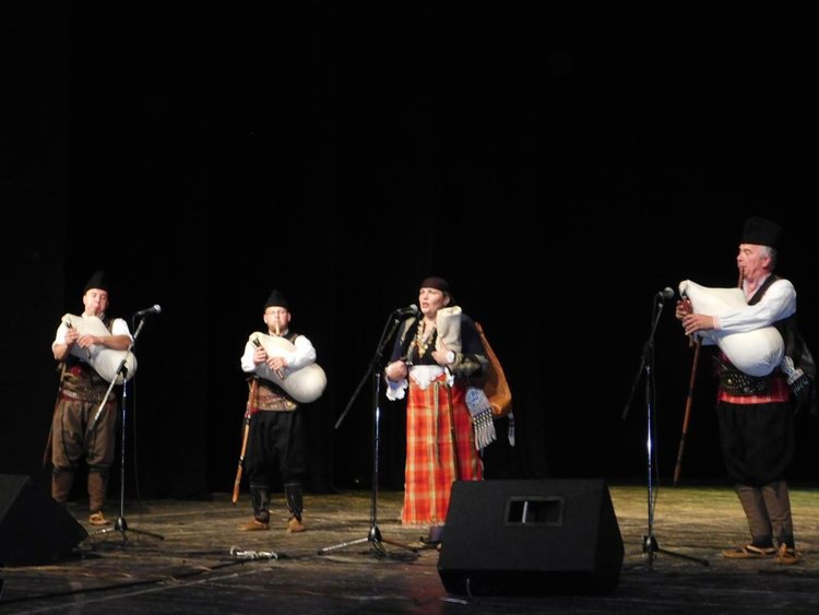 991 лева събраха благотворителните инициативи в помощ на Атанаска в Смолян /ГАЛЕРИЯ/