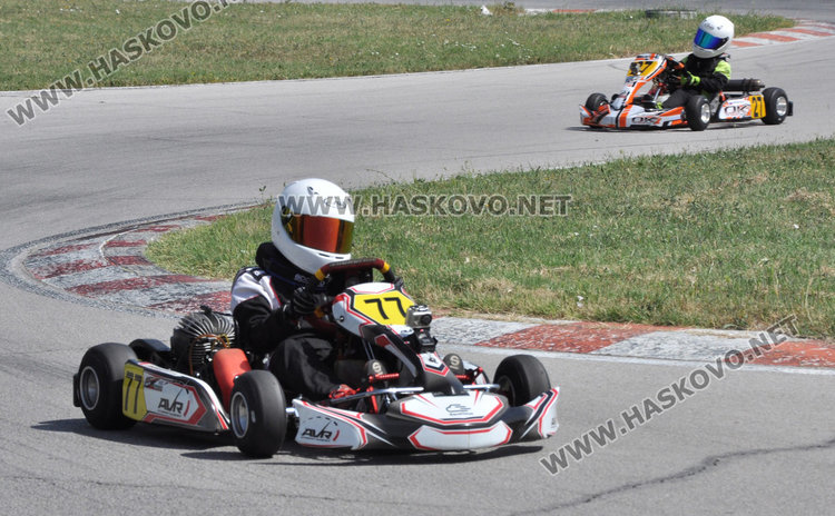 Трима пилоти катастрофираха на картинг пистата край Хасково