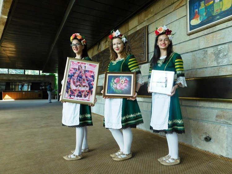 991 лева събраха благотворителните инициативи в помощ на Атанаска в Смолян /ГАЛЕРИЯ/