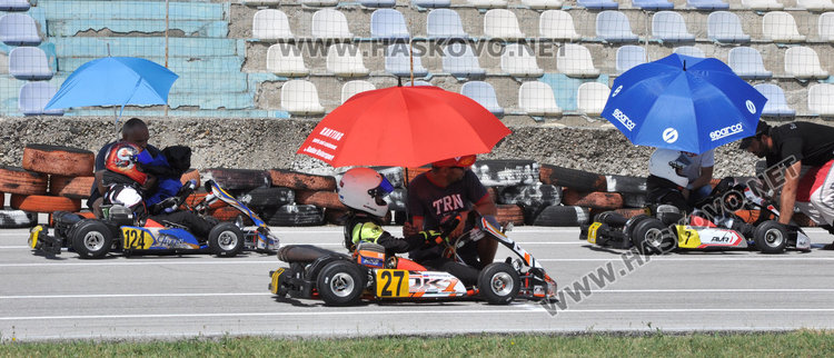 Трима пилоти катастрофираха на картинг пистата край Хасково