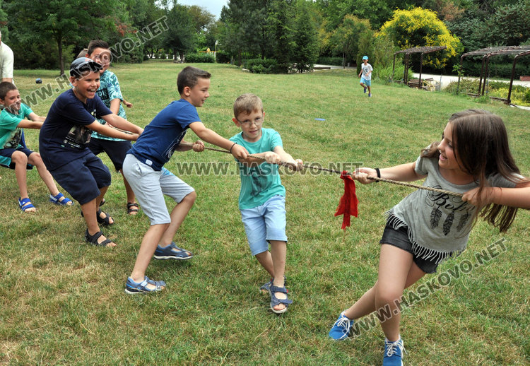  „Забавно лято“ - хапче срещу висенето пред компютъра