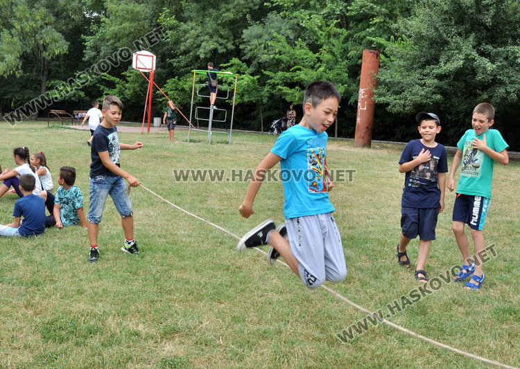  „Забавно лято“ - хапче срещу висенето пред компютъра