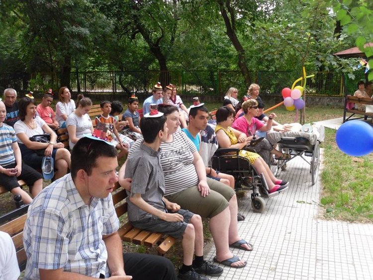 Дневният център за възрастни с увреждания празнува 8 години