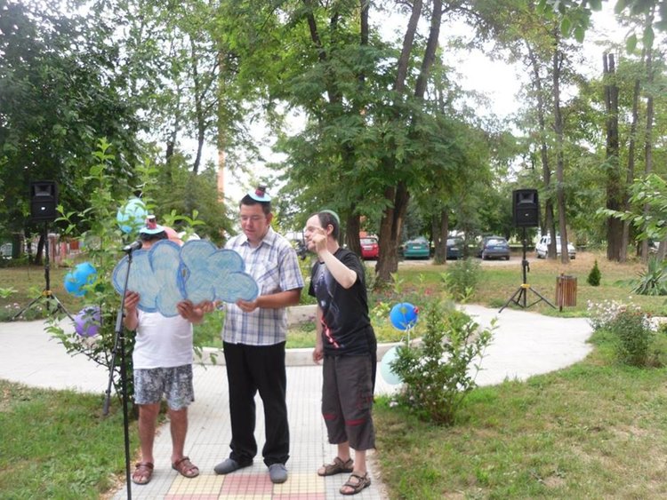 Дневният център за възрастни с увреждания празнува 8 години