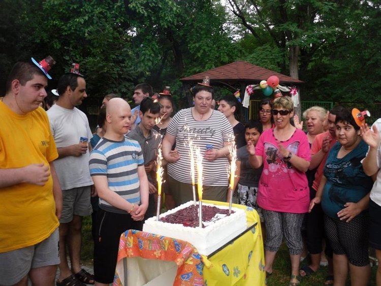 Осем години от създаването си отбеляза днес Дневният център за възрастни с увреждания