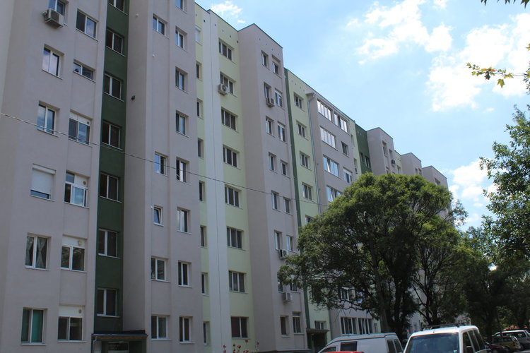 Нови 6 блока готови по саниращата държавна програма