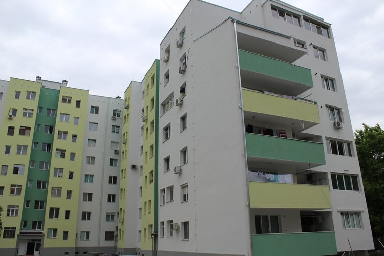 Нови 6 блока готови по саниращата държавна програма