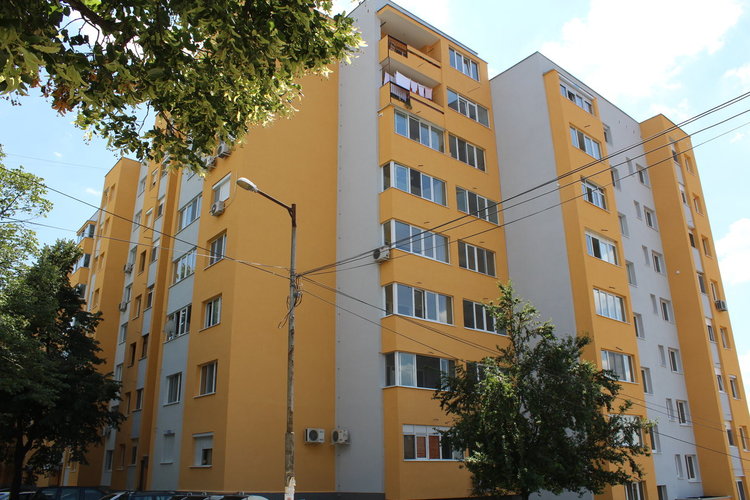 Нови 6 блока готови по саниращата държавна програма