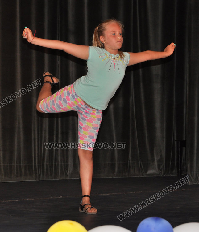 Малки таланти на сцената на Младежкия център