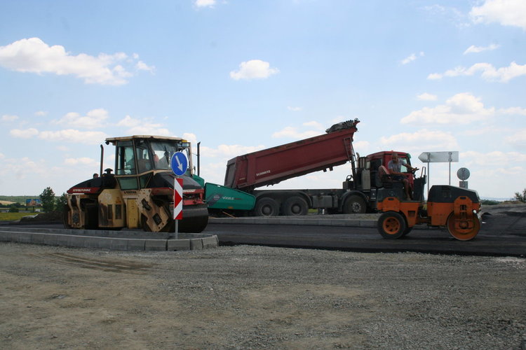Пътният възел на Плодовитово е пред завършване