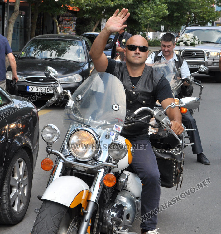 Хасковски рокер си взе казанлъшка булка на 7.7.2017