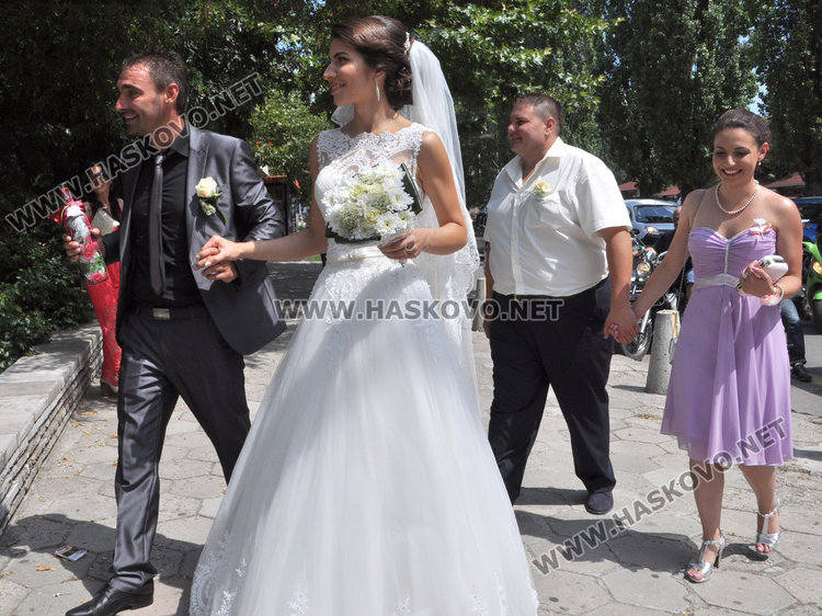 Хасковски рокер си взе казанлъшка булка на 7.7.2017