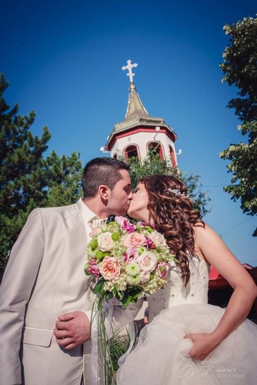 Общо 5 венчавки са били извършени в димитровградската църква днес, снимка -архив