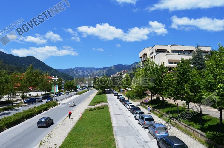 Предимно слънчево днес, само в Рило-Родопската област краткотрайно ще превали