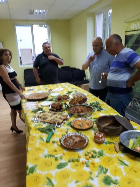 Осем пилешки ястия се съревноваваха в готварски събор в Райново