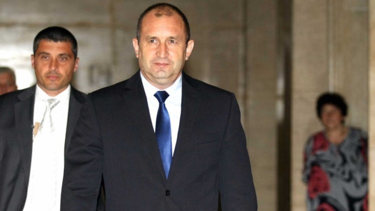 Радев е патрон на конференцията за отбранителна индустрия