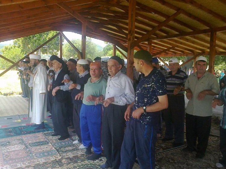 Молебен за здраве и берекет и молитва за дъжд в Дядовско