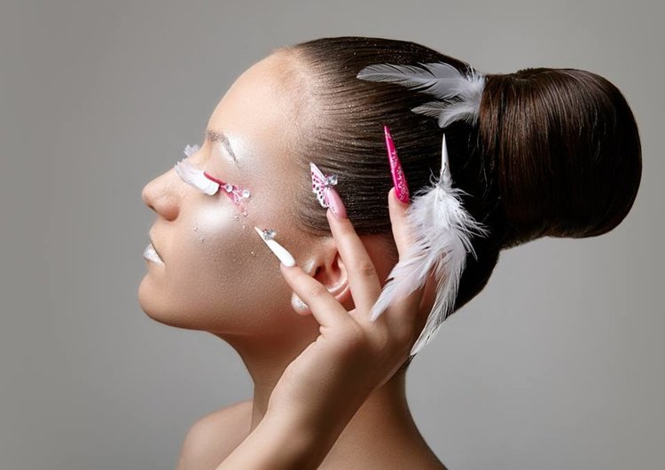 Първо място за дебют на престижен фестивал завоюва първомайска маникюристка