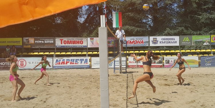 Купа "Емона" остана в Кърджали при юношите, при девойките замина за Пловдив