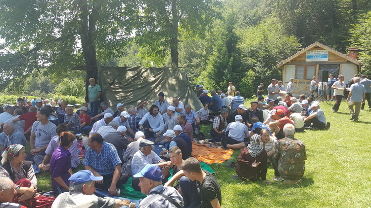 Мевлид събра над 500 души на поляните на връх „Алада“