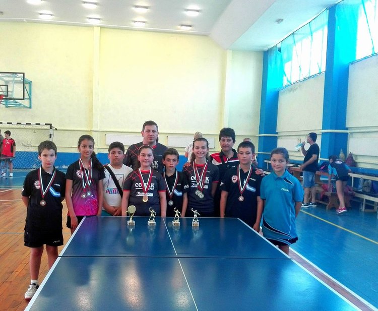 Десет медала спечелиха тенисистите от Ардино 