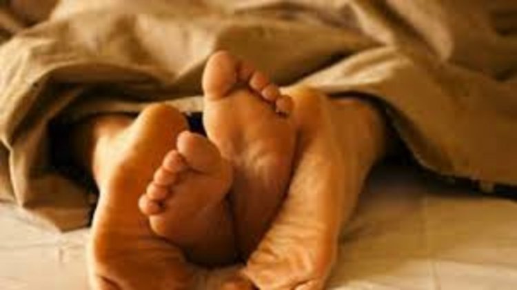 Тарикат живее на съпружески начала с невръстна девица