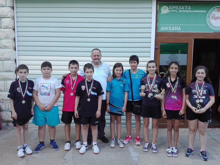 Десет медала спечелиха тенисистите от Ардино 