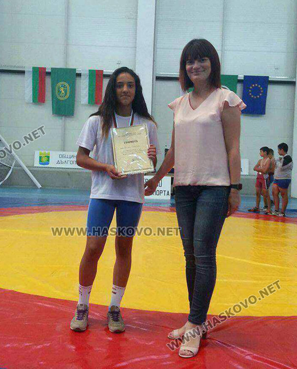 8 борци от Симеоновград с 8 медала от държавните игри в Дългопол