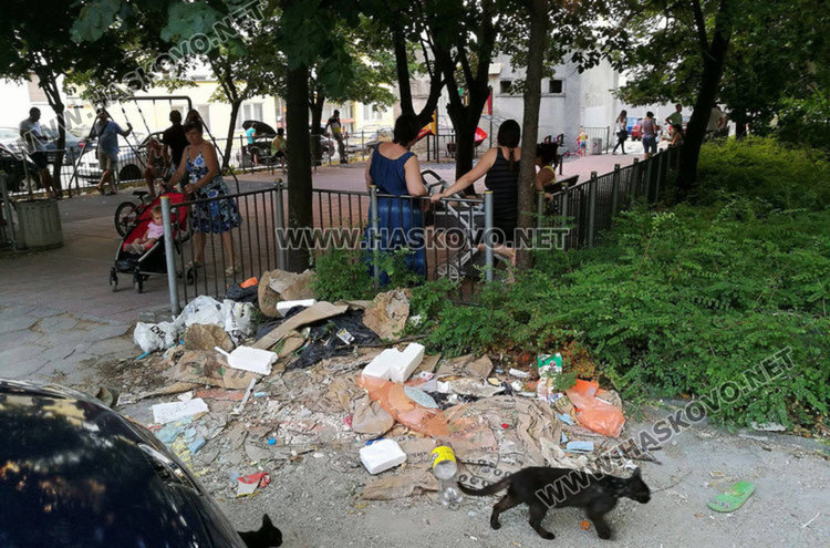 Предупреждават 7 саниращи фирми заради непочистен боклук