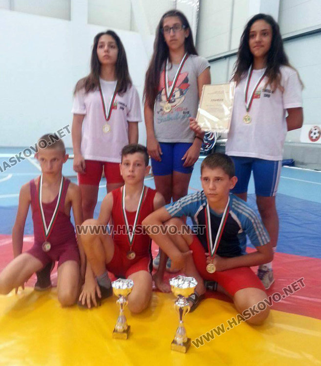 8 борци от Симеоновград с 8 медала от държавните игри в Дългопол