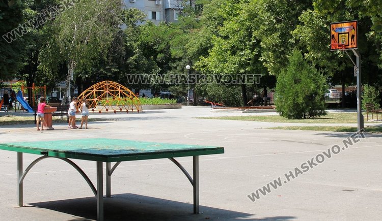 Големият шах до градина "Радост" - в окаяно състояние