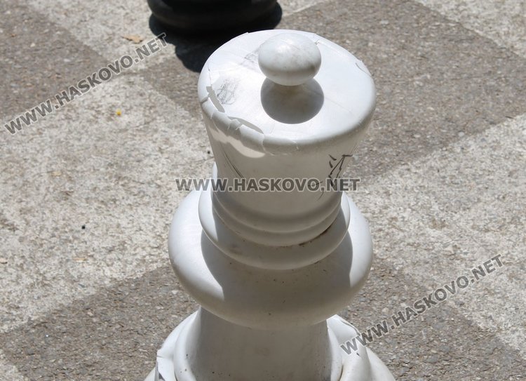 Големият шах до градина "Радост" - в окаяно състояние