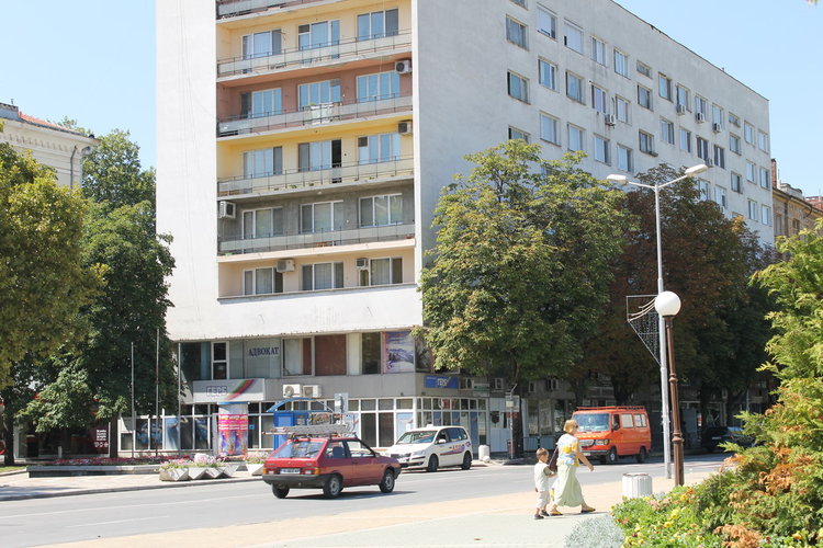 Стимулират работодатели от Димитровград да наемат безработни