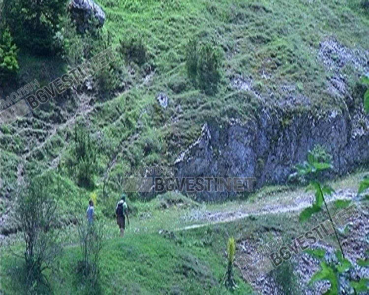 Пети ден няма следа от Кристиян, от издирвателна операцията става спасителна