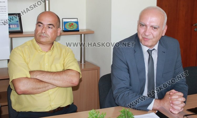 Ръководителят на проекта Пламен Митков и зам.кметът Яшо Минков