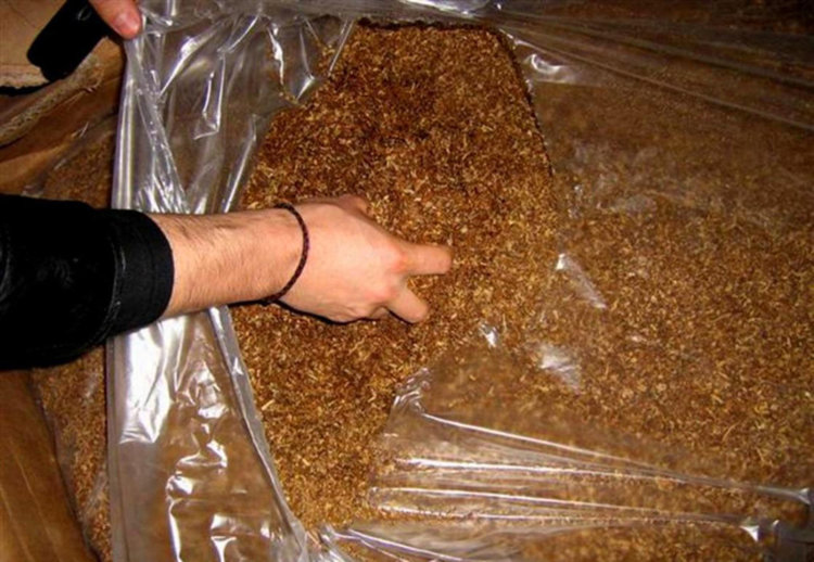 Контрабанда: Спипаха нарязан тютюн и цигари