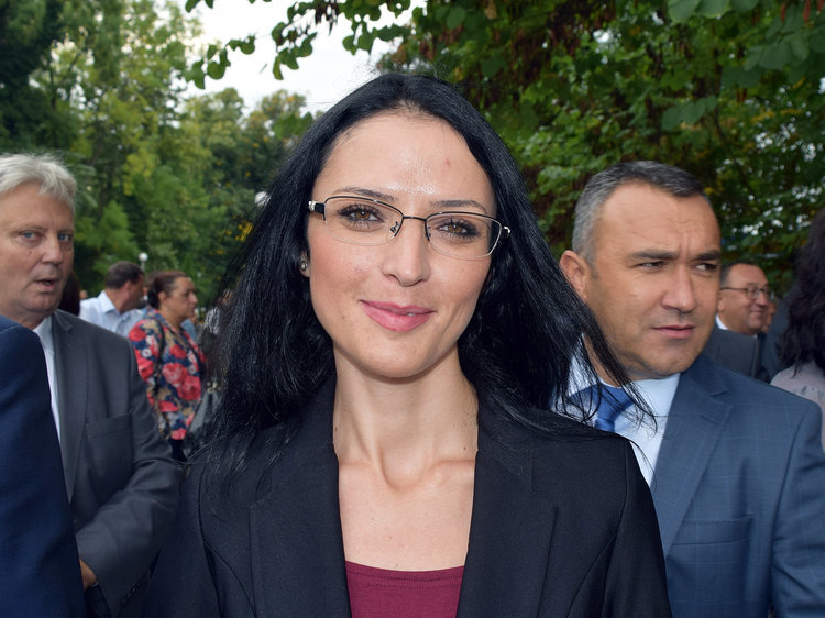 Селвие  Ахмед