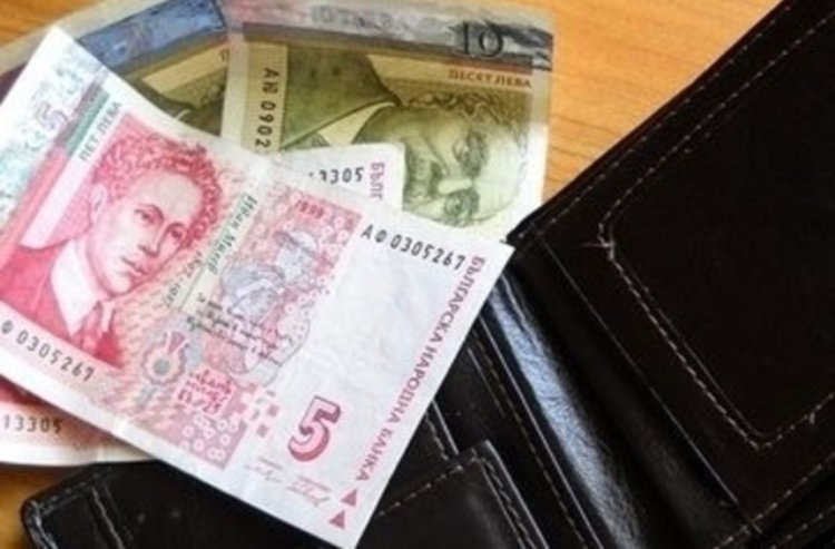 Закопчаха чистачка, свила портфейла на директорка на детска градината